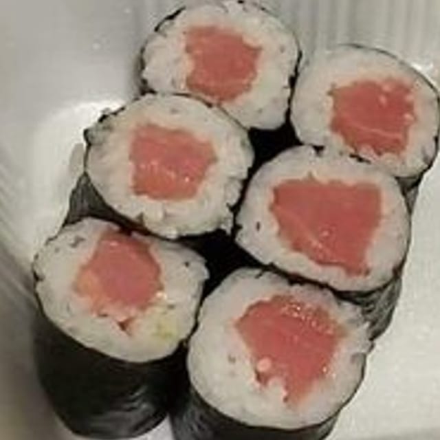 Tuna Roll.