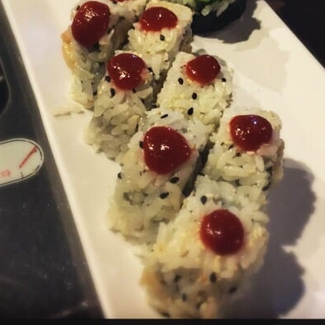Spicy Scallop Roll.